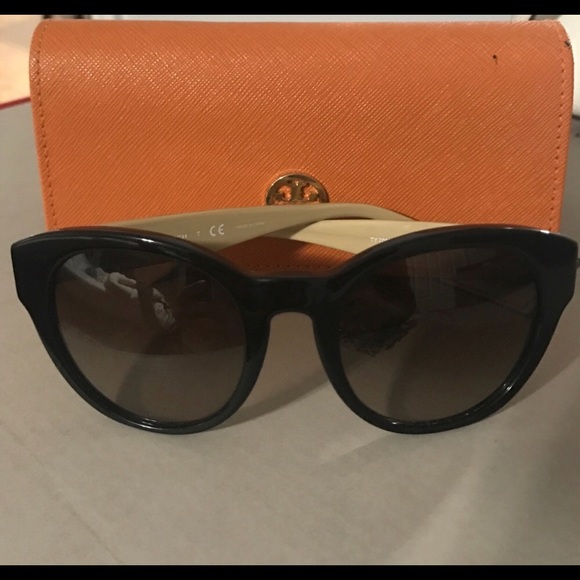 Tory Burch cat eye sunglasses - Picture 3 of 4